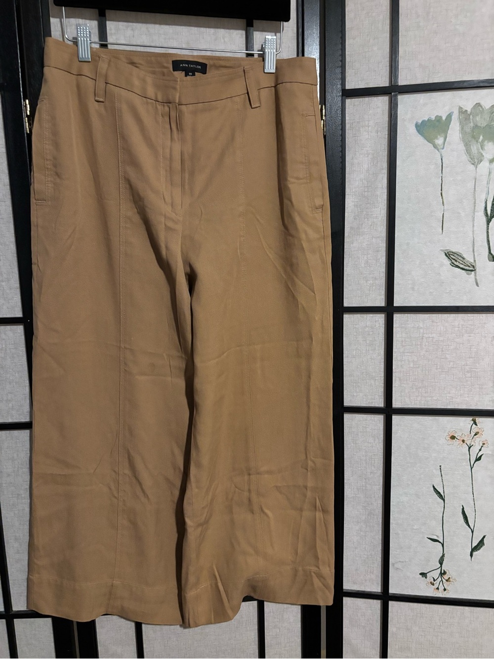 Ann Taylor  Women’s Wide-Leg Cotton Crop Pant — Tan